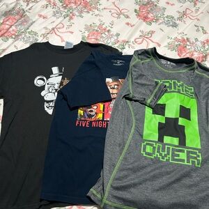 Kids T-Shirts - Minecraft five nights of Freddy